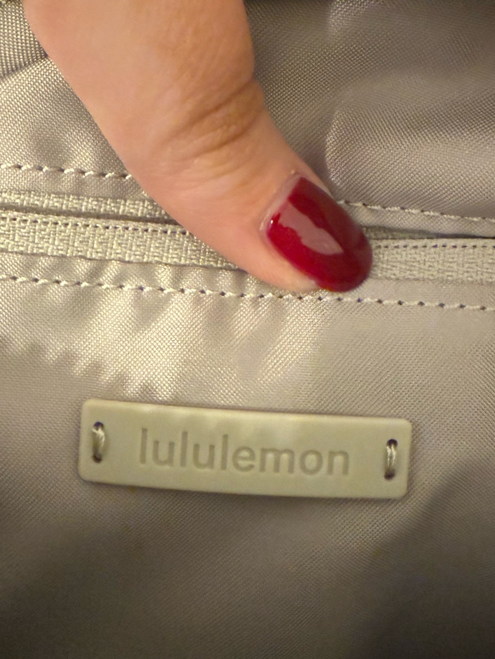 lululemon athletica Clean Lines Crossbody Bag with Black Strap - Picture 3 of 13